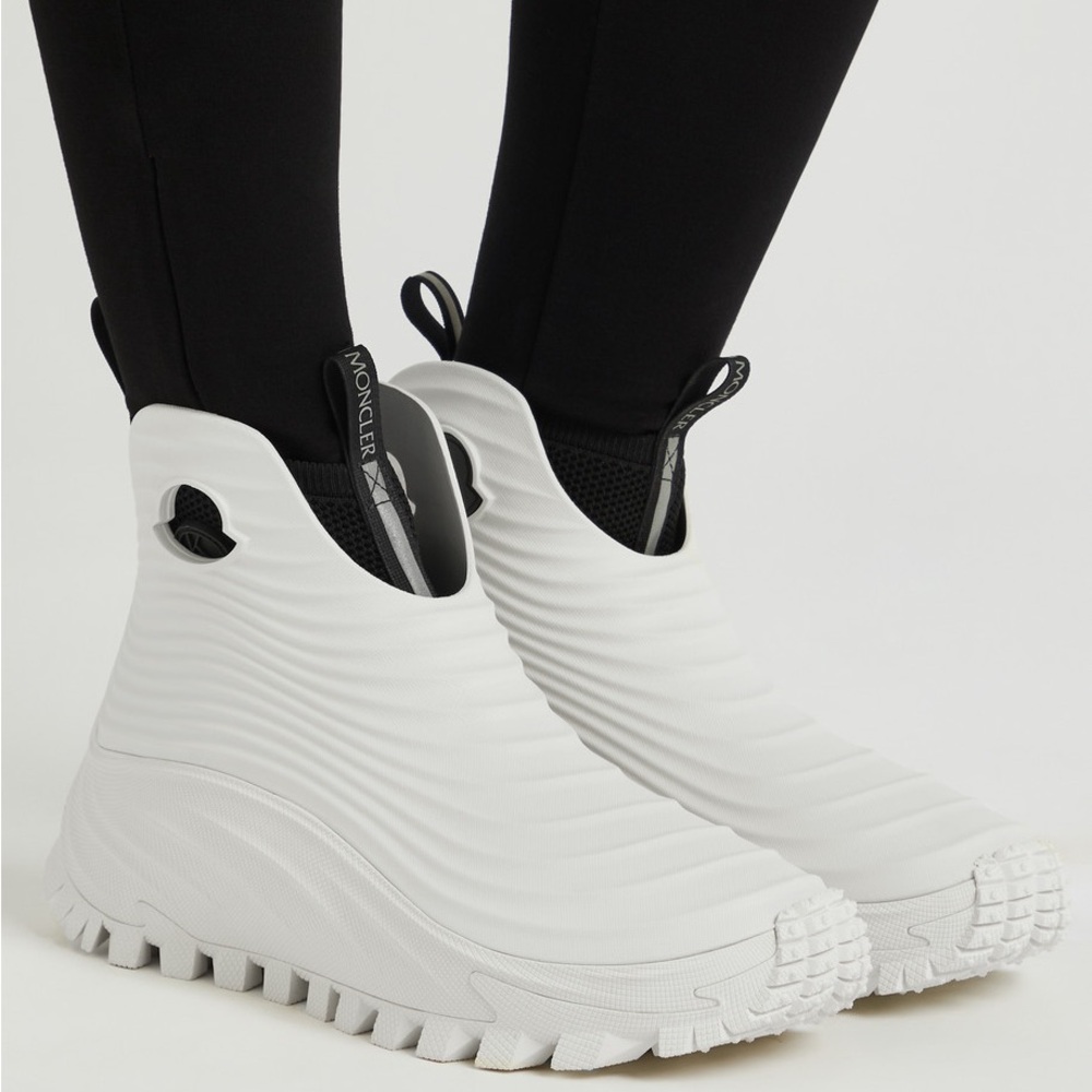 MONCLER
x Alicia Keys Acqua High rain boots Size 6